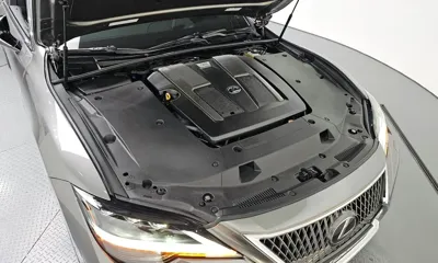 Lexus LS 2024, 4915 км, за 69706.88 USD - фото 6