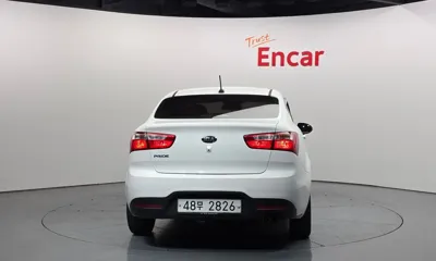 Kia Pride 2014, 81534 км, за 3832.18 USD
