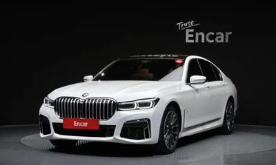 BMW 7-Series · 2021 год