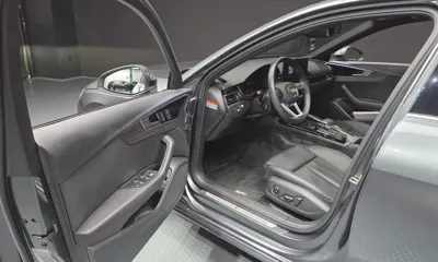 Audi A4 2023, 29793 км, за 22752.38 USD - фото 10