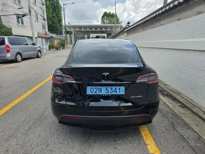 Tesla Model Y 2024, 8500 км, за 33224.77 USD