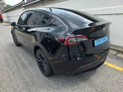 Tesla Model Y 2024, 8500 км, за 33224.77 USD