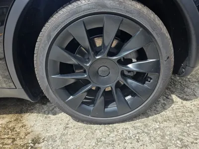 Tesla Model Y 2024, 8500 км, за 33224.77 USD - фото 12