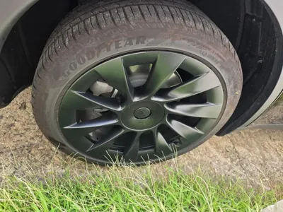 Tesla Model Y 2024, 8500 км, за 33224.77 USD - фото 13