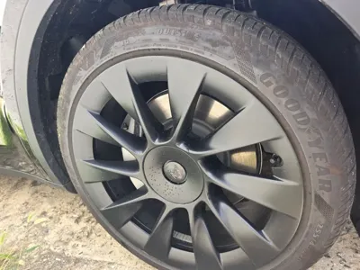 Tesla Model Y 2024, 8500 км, за 33224.77 USD - фото 14