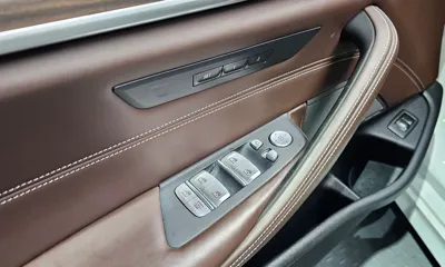 BMW 5-Series 2020, 66231 км, за 21423.45 USD - фото 27
