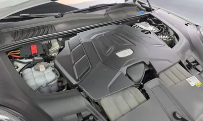 Porsche Cayenne 2023, 35822 км, за 69641.73 USD - фото 6