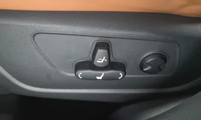 KG_Mobility_Ssangyong Torres 2025, 62962 км, за 14113.17 USD - фото 31