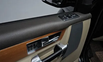 Land Rover Discovery 2015, 171393 км, за 10408.54 USD - фото 18