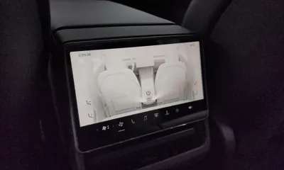 Tesla Model 3 2024, 44012 км, за 29473.55 USD - фото 19