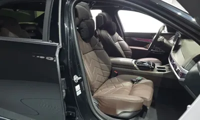 BMW i7 2023, 33590 км, за 78079.41 USD - фото 10