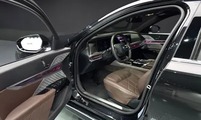 BMW i7 2023, 33590 км, за 78079.41 USD - фото 11