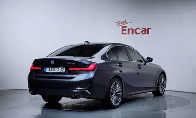 BMW 3-Series 2021, 122295 км, за 16245.2 USD