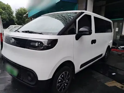 大通 V1 · 2025 год