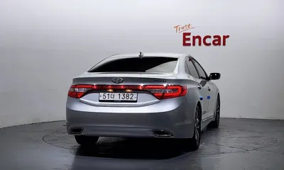 Hyundai Grandeur 2011, 148172 км, за 3872.92 USD