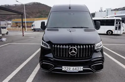 Mercedes-Benz Sprinter 2018, 61589 км, за 47231.3 USD