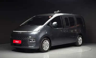 Hyundai Staria · 2023 год