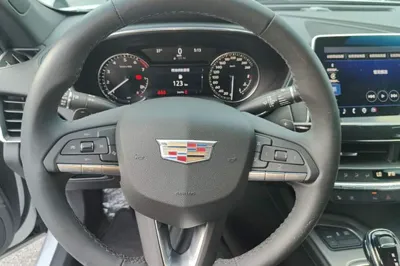 Cadillac CT5 2022, 26700 км, за 22138 USD - фото 13