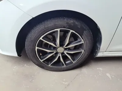 BYD MAX
