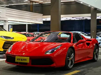 Ferrari 488 · 2018 год