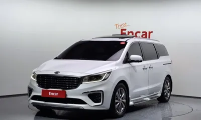 Kia Canival · 2020 год