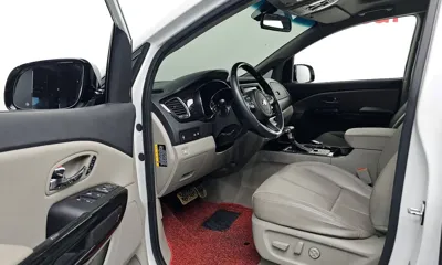 Kia Canival 2020, 62811 км, за 14637.02 USD - фото 11