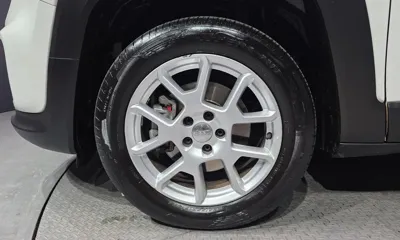 Jeep Renegade 2019, 38409 км, за 10174.61 USD