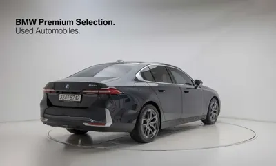BMW 5-Series 2026, 10400 км, за 36465.44 USD