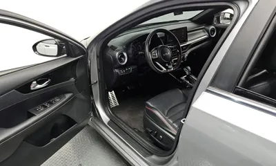 Kia K3 2022, 47064 км, за 9844.73 USD - фото 11
