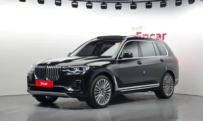 BMW X7 · 2022 год
