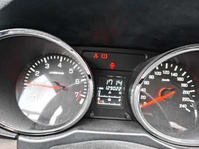 FAW Senya S80 2015, 129000 км, за 2430 USD - фото 13