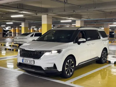 Kia Canival · 2023 год