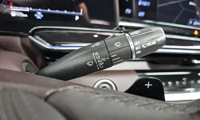 Cadillac Escalade 2023, 23903 км, за 69932.41 USD - фото 28