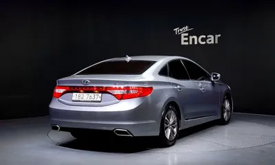 Hyundai Grandeur 2015, 83629 км, за 5583.29 USD