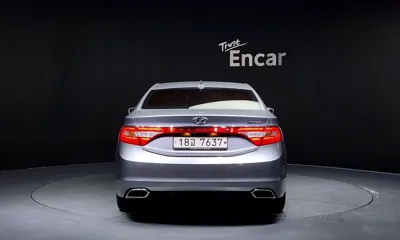 Hyundai Grandeur 2015, 83629 км, за 5583.29 USD