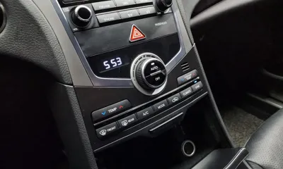 Hyundai Grandeur 2015, 83629 км, за 5583.29 USD - фото 16