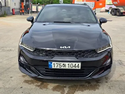 Kia K5 · 2023 год