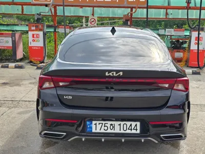 Kia K5 2023, 59000 км, за 7803.1 USD