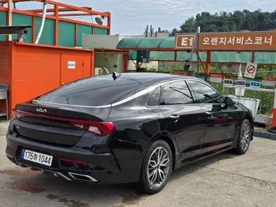 Kia K5 2023, 59000 км, за 7803.1 USD