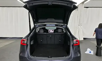 Tesla Model Y 2022, 62528 км, за 25981.63 USD - фото 20