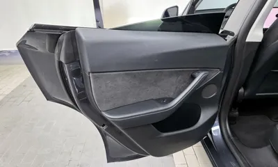 Tesla Model Y 2022, 62528 км, за 25981.63 USD - фото 25