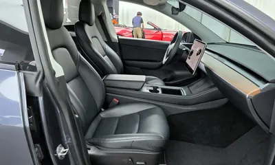 Tesla Model Y 2022, 62528 км, за 25981.63 USD - фото 26
