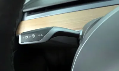 Tesla Model Y 2022, 62528 км, за 25981.63 USD - фото 27