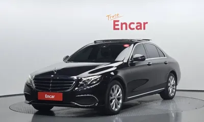 Mercedes-Benz E-Class · 2017 год