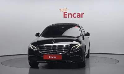 Mercedes-Benz E-Class 2017, 127017 км, за 12800.32 USD