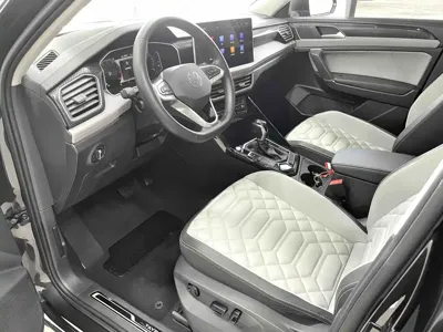 Volkswagen Tayron 2023, 27700 км, за 26381.43 USD - фото 7