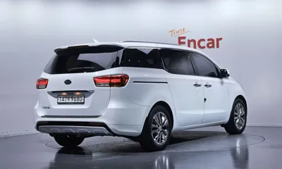 Kia Canival 2018, 110109 км, за 7403.5 USD