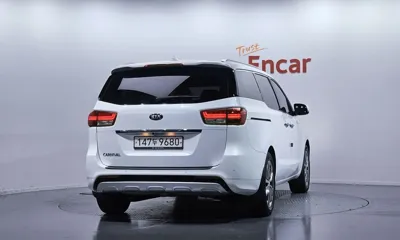 Kia Canival 2018, 110109 км, за 7403.5 USD