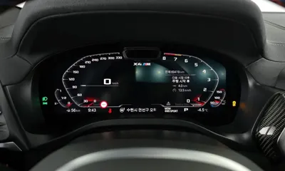 BMW X4M 2023, 69419 км, за 52648.96 USD - фото 8