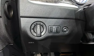 Chrysler 300C 2012, 62015 км, за 4625.04 USD - фото 19